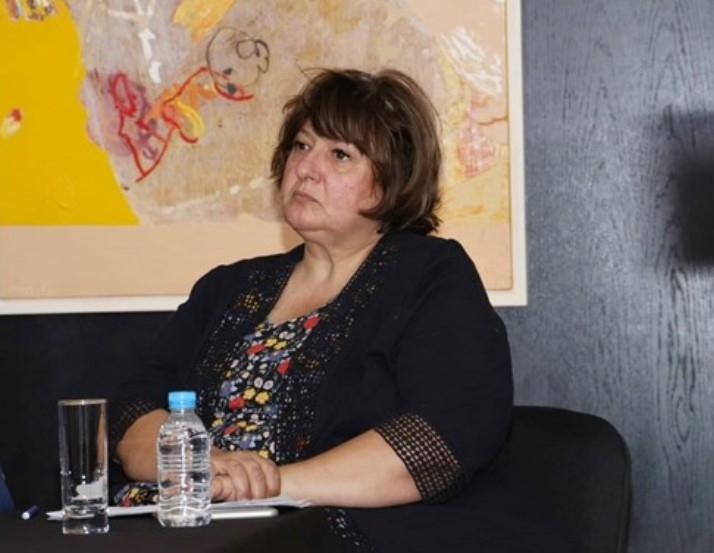 Заместничката на Велислав Минеков Борислава Танева финансира проект на сина